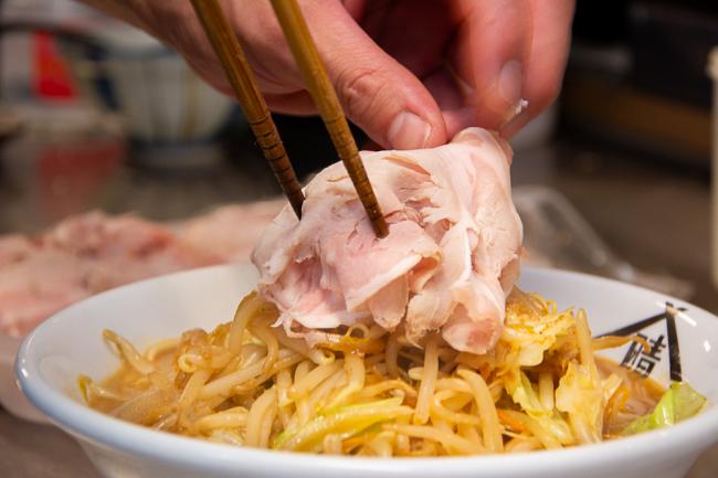 蔵味噌ラーメン晴っぴのチャーシューの写真 
