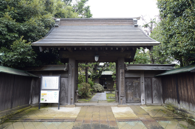 門