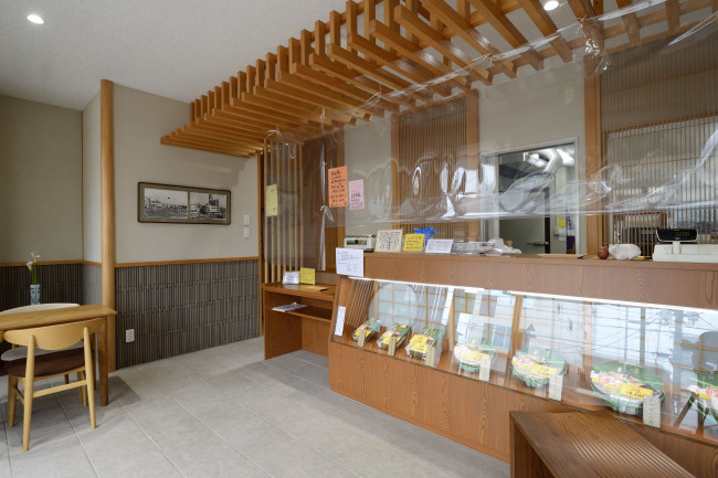 モダンで高級感のある店内の画像