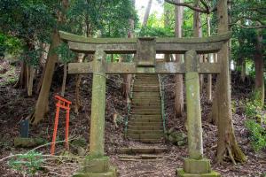 本殿手前の鳥居