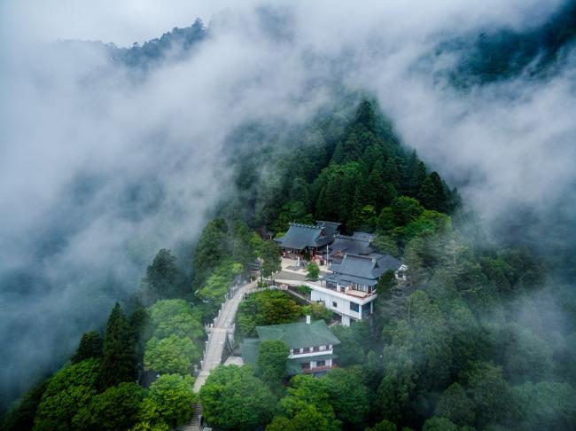 阿夫利神社