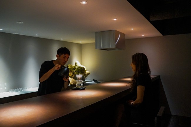SALON2343-2