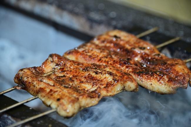 うなぎのかば焼きの写真