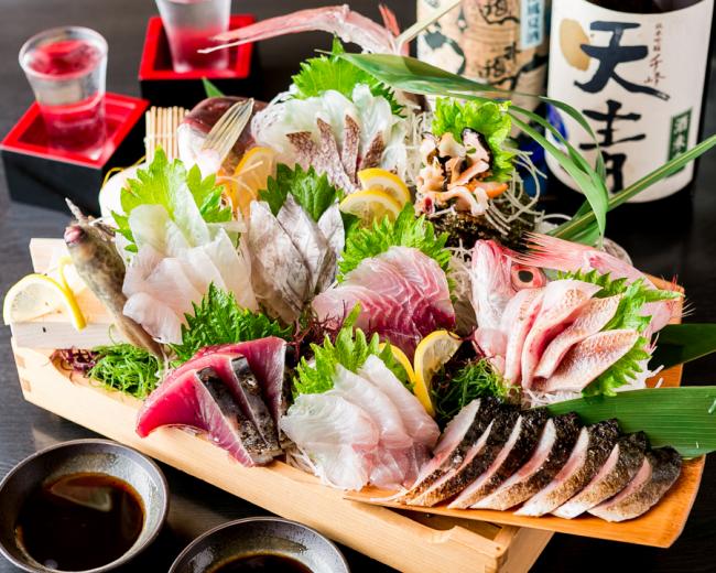 寿司居酒屋七福の刺身盛合せの写真