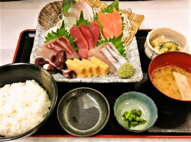 寿司居酒屋七福のランチの写真